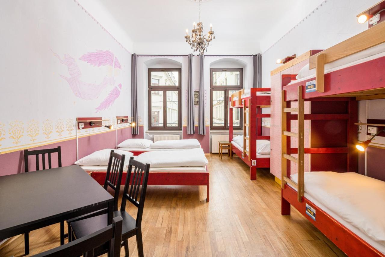 Mondpalast Hostel