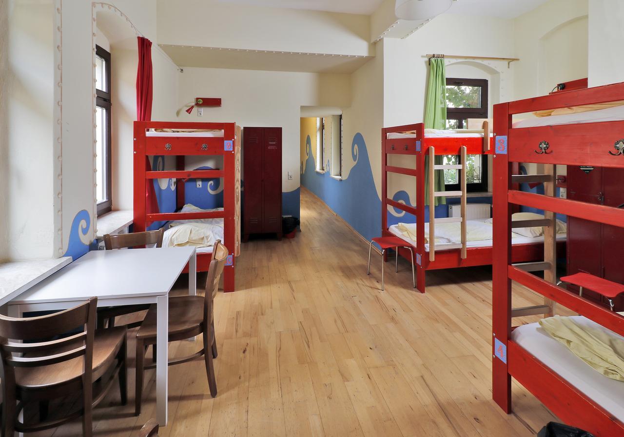 Hostel Mondpalast *